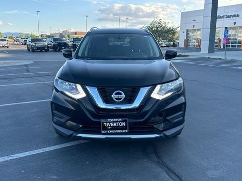 Used 2017 Nissan Rogue SV AWD/4WD image 29