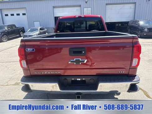 Used 2018 Chevrolet Silverado 1500 LTZ w/ LTZ Plus Package AWD/4WD image 4