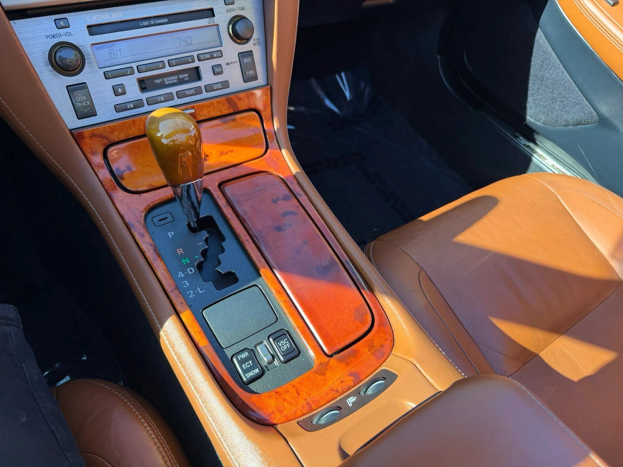 Used 2002 Lexus SC 430 Convertible RWD image 12