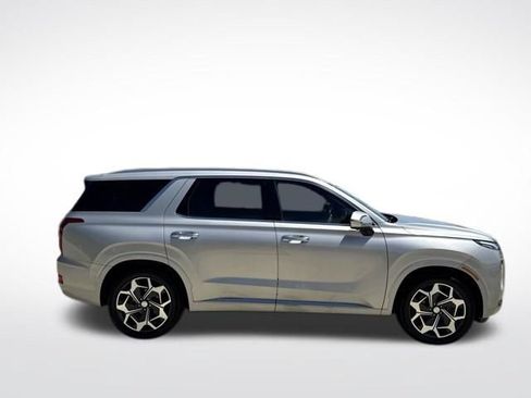 Used 2022 Hyundai Palisade Calligraphy FWD image 2
