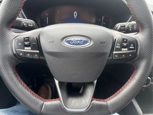 Used 2025 Ford Escape ST-Line Select AWD/4WD image 19