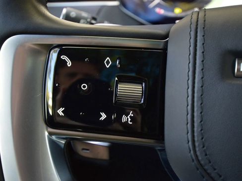 Used 2023 Land Rover Range Rover Autobiography image 37