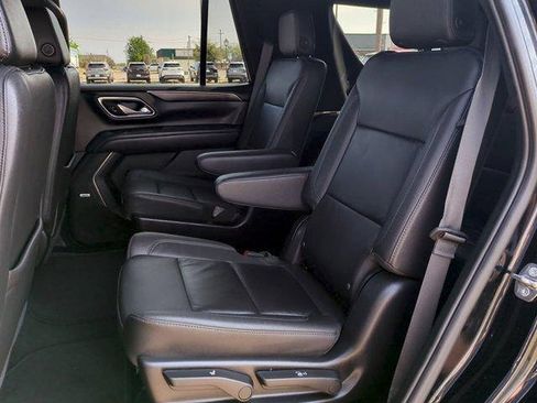Certified 2024 Chevrolet Tahoe LT w/ Luxury Package AWD/4WD image 25