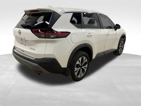 Used 2022 Nissan Rogue SV image 6