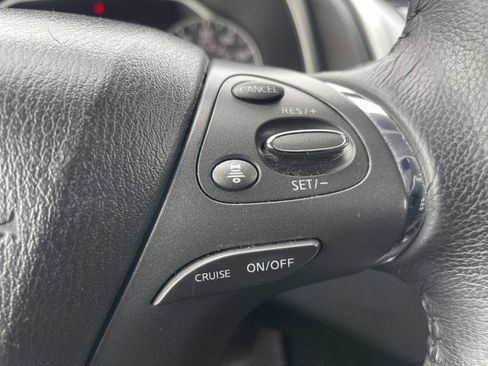 Used 2020 Nissan Murano SV FWD image 16