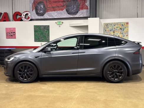 Used 2022 Tesla Model X Plaid AWD/4WD image 7