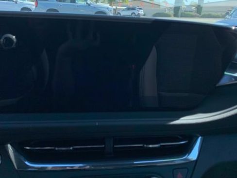 Used 2026 Buick Envista Preferred w/ Convenience II Package FWD image 24