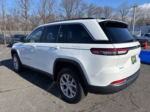 Certified 2022 Jeep Grand Cherokee Limited image 18