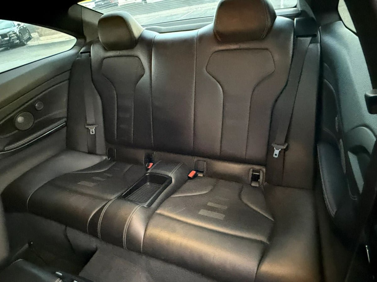 Used 2018 BMW M4 Coupe RWD image 39