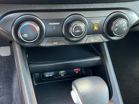 Used 2024 Kia Forte LXS FWD image 19