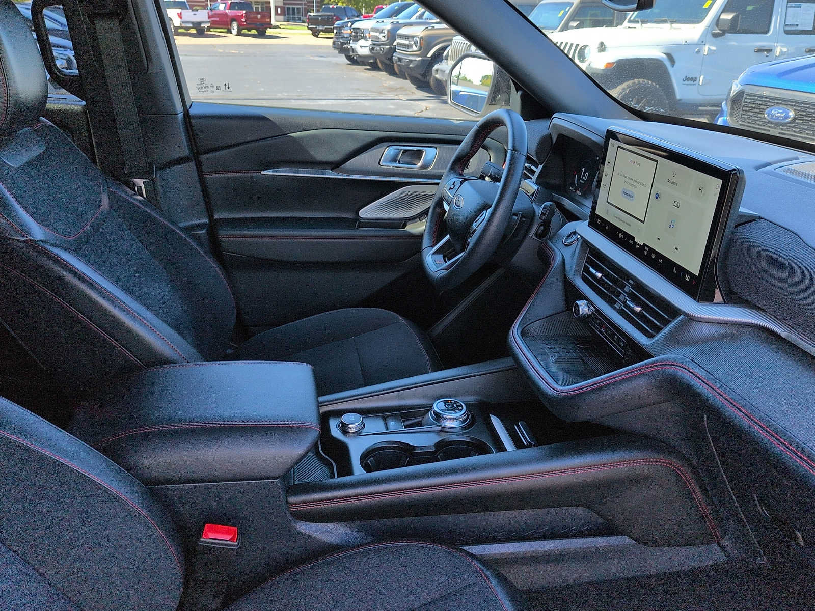 Certified 2025 Ford Explorer ST AWD/4WD image 10