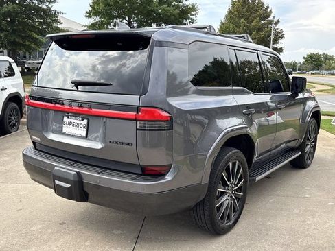 Used 2024 Lexus GX 550 w/ Accessory Package (Z1) AWD/4WD image 3