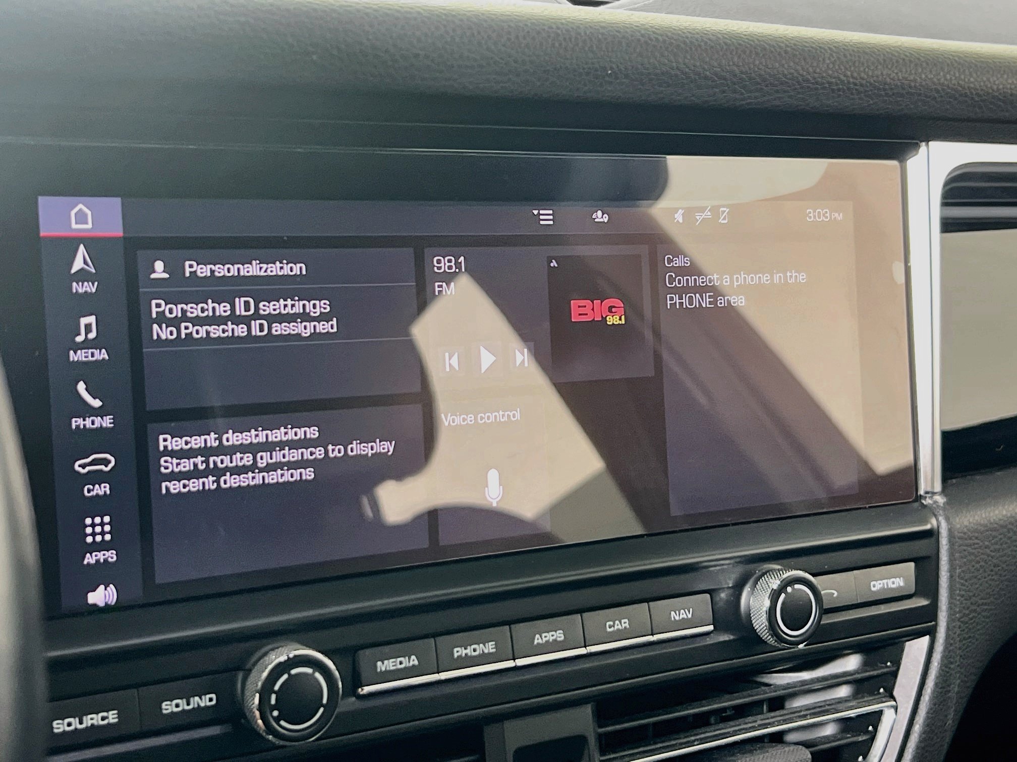 Used 2020 Porsche Macan AWD/4WD image 15