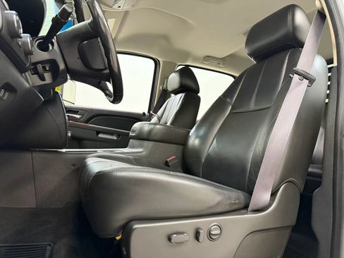 Used 2011 Chevrolet Silverado 2500 LTZ w/ LTZ Plus Package AWD/4WD image 15