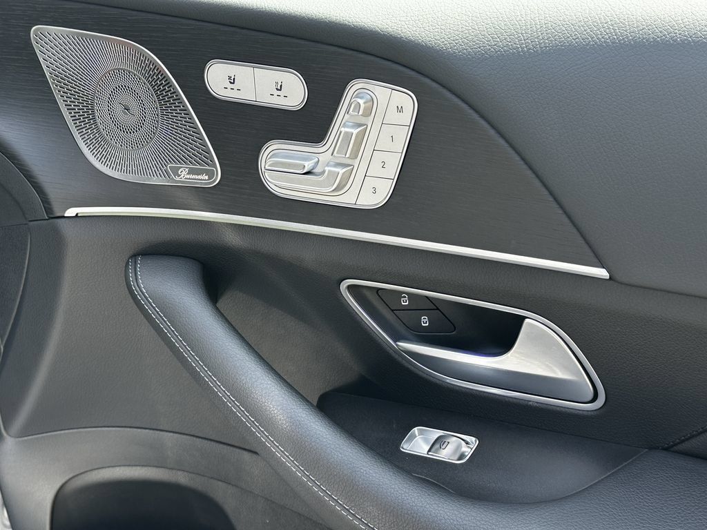 Certified 2026 Mercedes-Benz GLS 450 4MATIC image 17