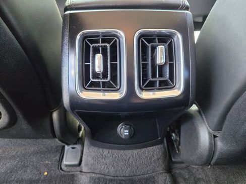 Used 2024 Kia Sorento S AWD/4WD image 15