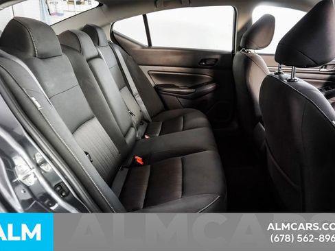 Used 2025 Nissan Altima 2.5 SV FWD image 20