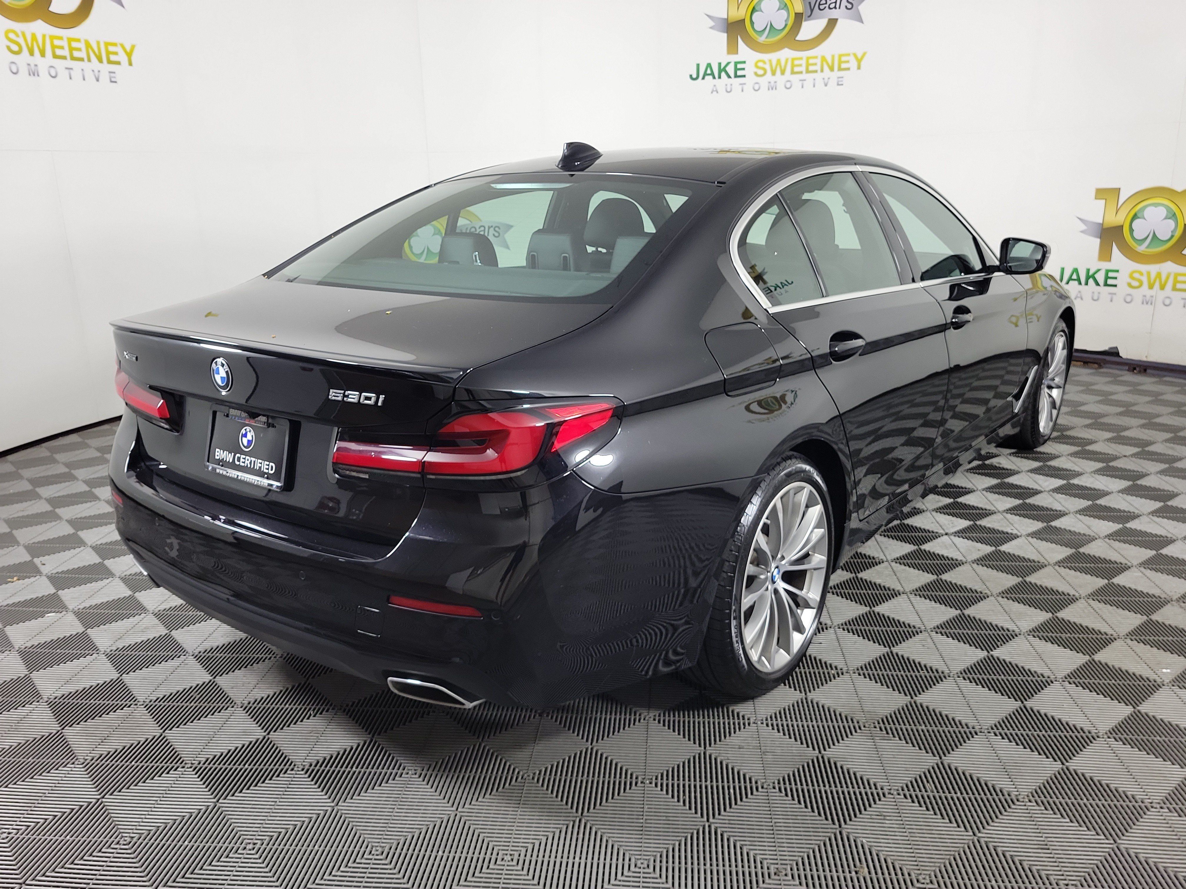 Certified 2023 BMW 530i xDrive w/ Premium Package AWD/4WD image 7