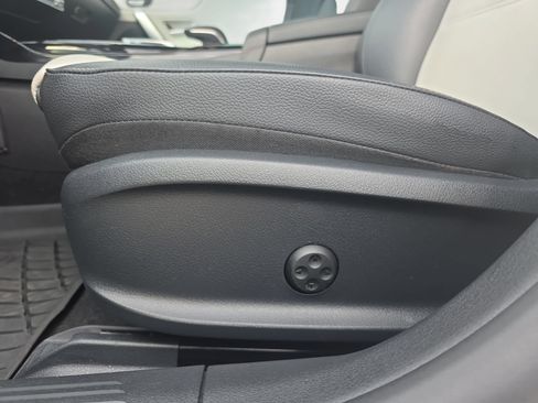 Used 2020 Mercedes-Benz CLA 35 AMG 4MATIC image 28