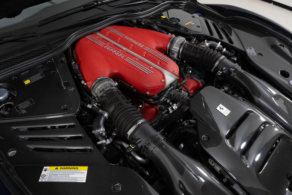 Certified 2022 Ferrari 812 Competizione RWD image 28