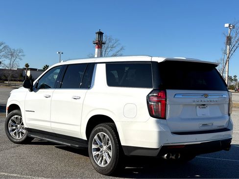 Used 2023 Chevrolet Suburban Premier image 21