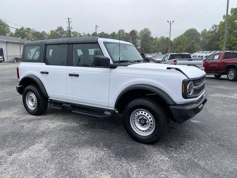 Used 2025 Ford Bronco 4-Door image 1