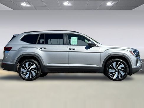 Used 2026 Volkswagen Atlas SE AWD/4WD image 8