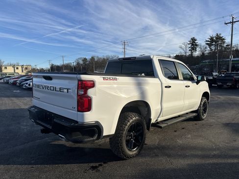 Used 2022 Chevrolet Silverado 1500 LT Trail Boss w/ Convenience Package II image 6