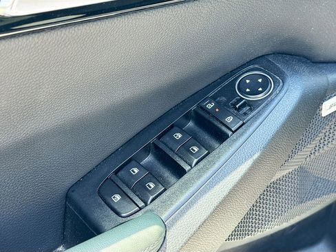 Certified 2024 Kia Seltos SX w/ SX Sunroof Package AWD/4WD image 18