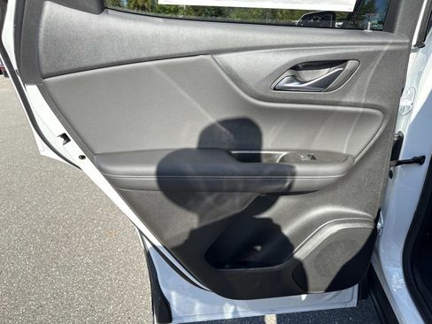 New 2026 Chevrolet Blazer LT image 9