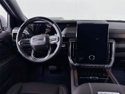 New 2026 GMC Yukon Denali w/ Advanced Technology Package AWD/4WD image 2