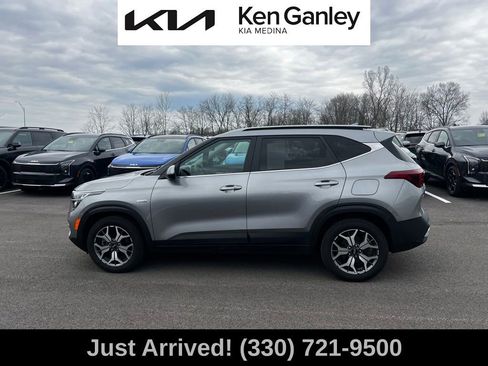 Certified 2021 Kia Seltos EX image 8