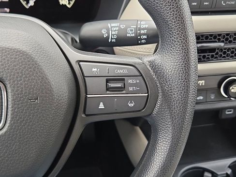 Used 2023 Honda HR-V LX image 27
