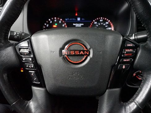 Used 2022 Nissan Frontier PRO-4X w/ Pro-4X Premium Package AWD/4WD image 13