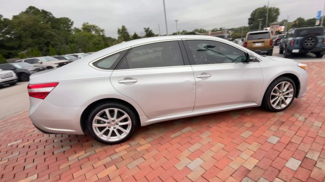 Used 2014 Toyota Avalon XLE Touring FWD image 2