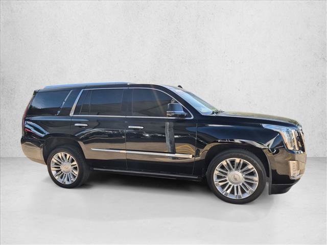 Used 2016 Cadillac Escalade Platinum AWD/4WD image 4