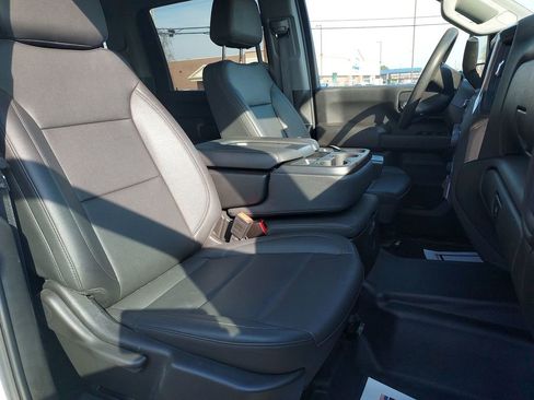 Used 2025 Chevrolet Silverado 2500 W/T AWD/4WD image 30