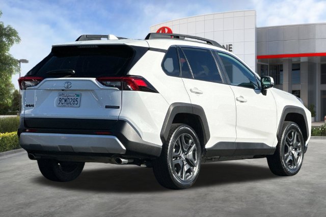 Certified 2022 Toyota RAV4 Adventure AWD/4WD image 5