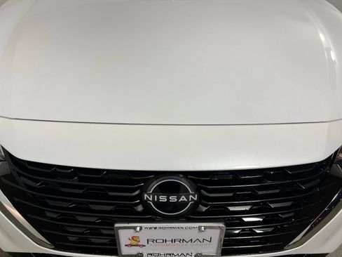 Used 2025 Nissan Sentra SV FWD image 25