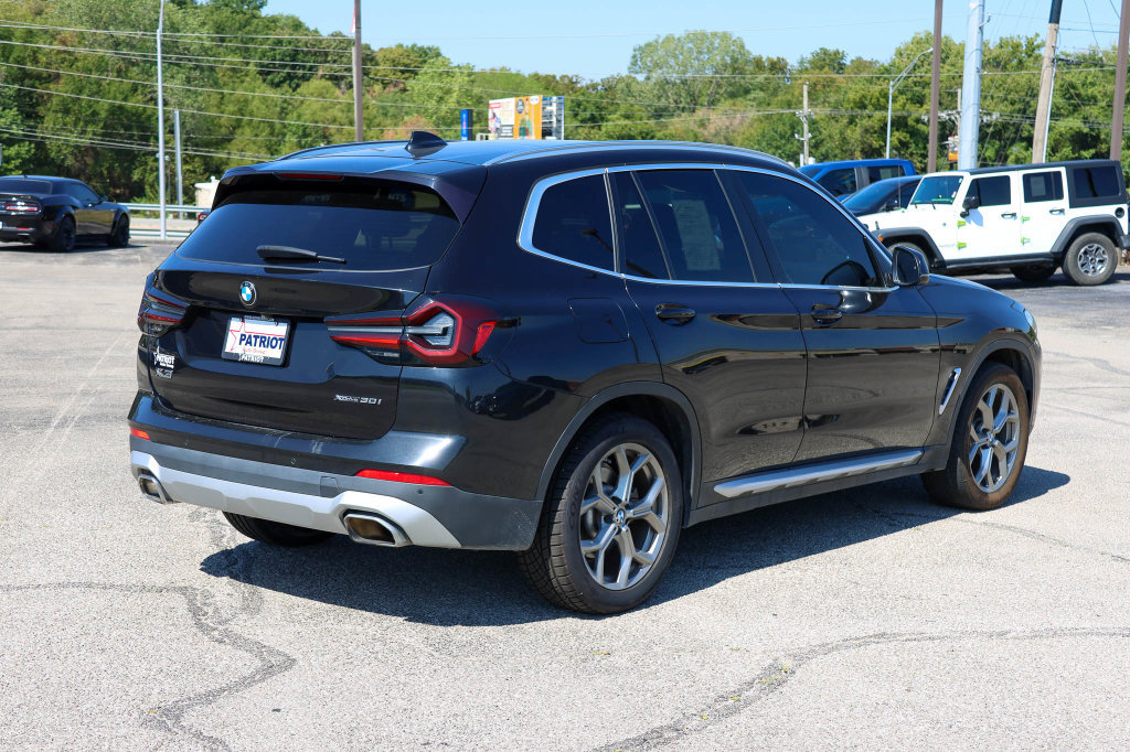 Used 2023 BMW X3 xDrive30i AWD/4WD image 3
