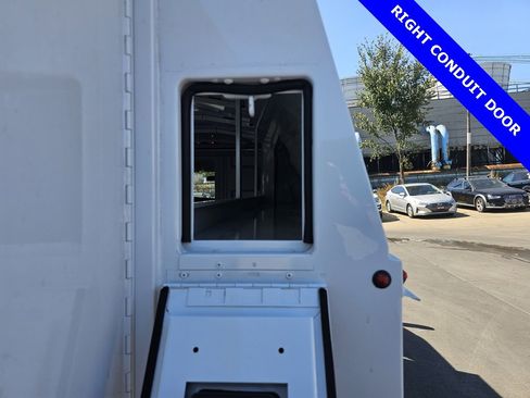 New 2025 Chevrolet Express 3500 w/ Power Convenience Package image 14