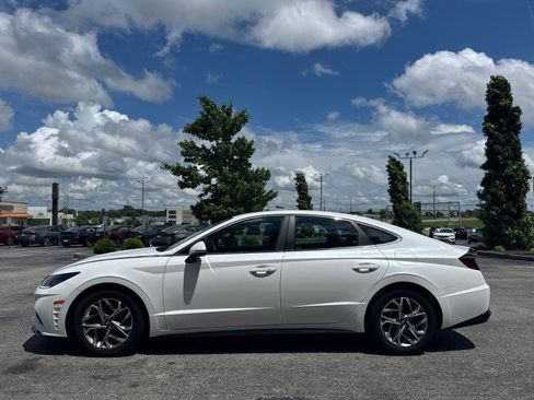 Used 2022 Hyundai Sonata SEL w/ Preferred Accessory Package image 13