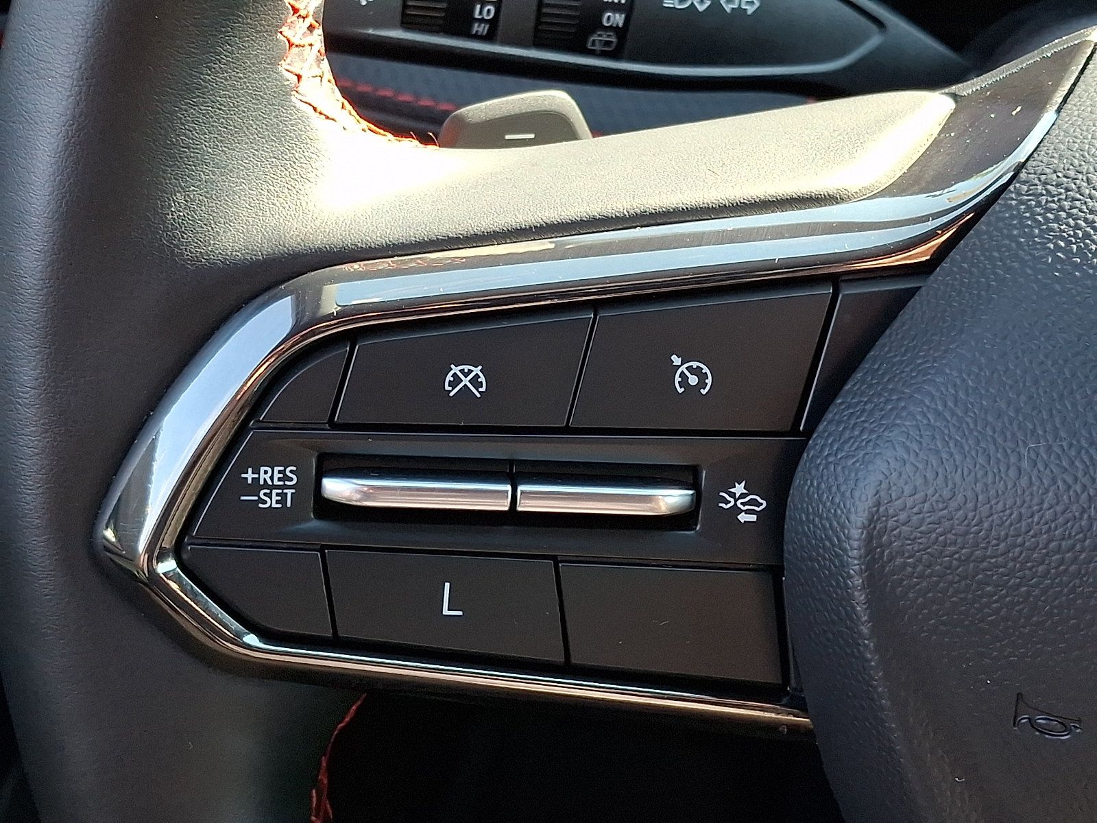 Certified 2025 Chevrolet Equinox RS FWD image 21