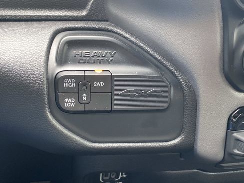 Used 2022 RAM 2500 Big Horn AWD/4WD image 33