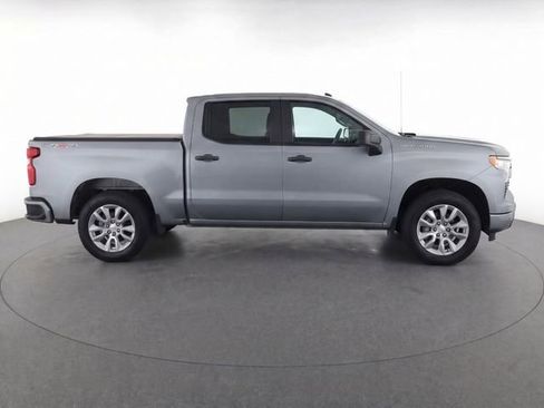 Used 2023 Chevrolet Silverado 1500 Custom AWD/4WD image 8
