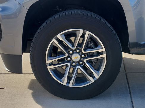 Used 2022 Chevrolet Colorado LT w/ Luxury Package image 9