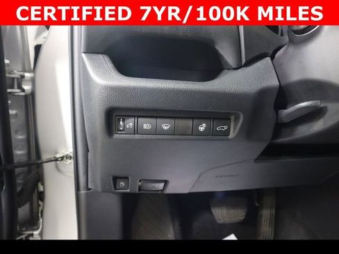 Used 2022 Toyota RAV4 XLE Premium image 33