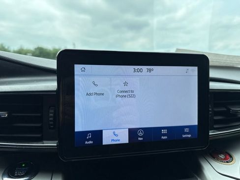 Used 2021 Ford Explorer XLT w/ Equipment Group 202A AWD/4WD image 25