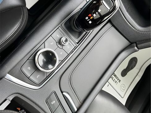 Used 2022 Cadillac XT6 Sport image 16