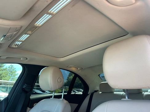 Used 2021 Mercedes-Benz C 300 Sedan image 24